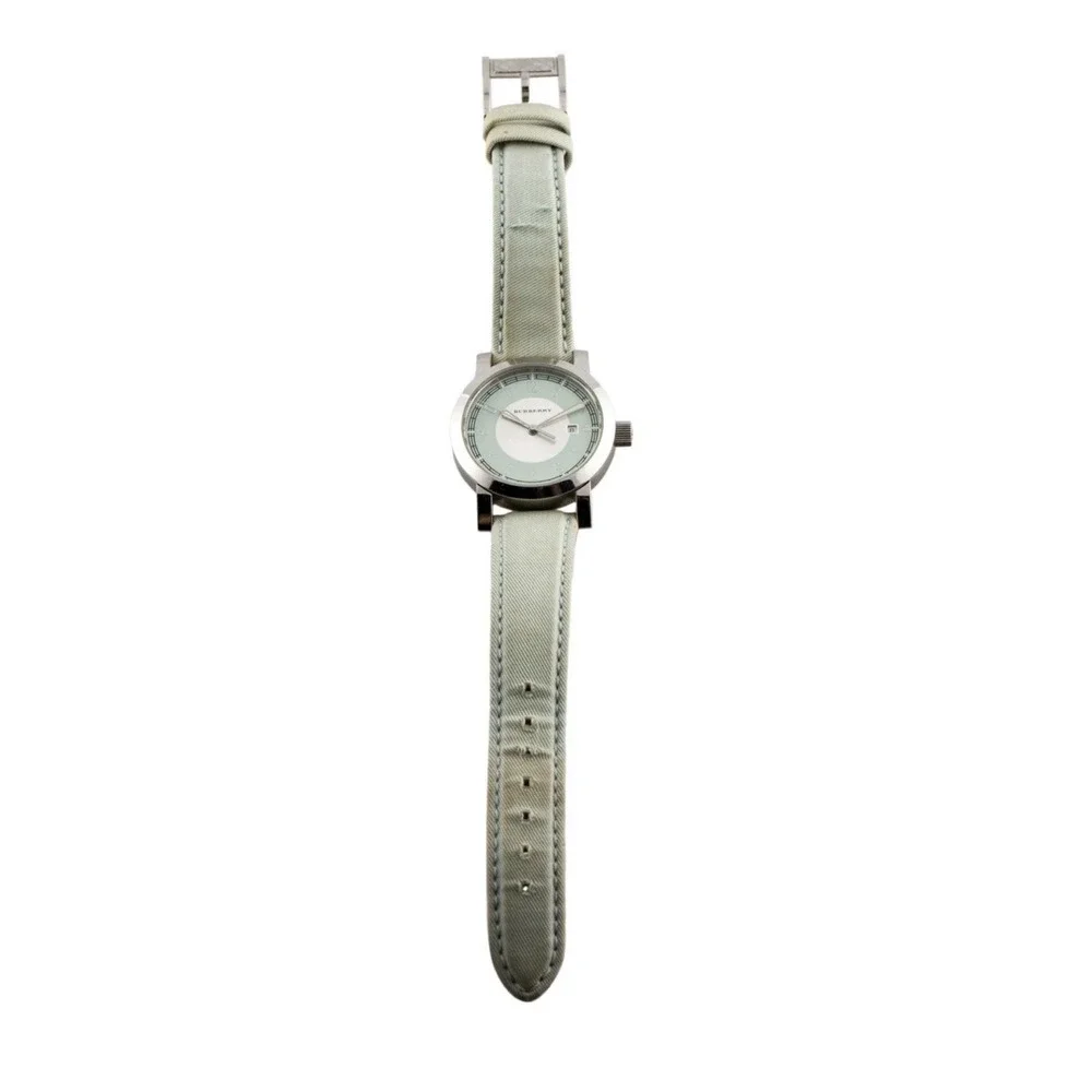 Burberry Endurance Watch Tiffany Color Rare BU7109 Swiss Made